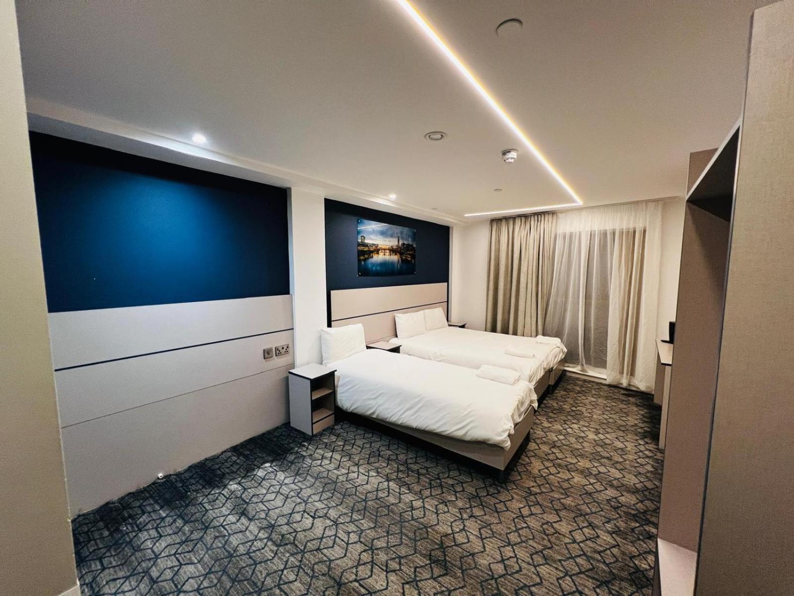 Ilford Grand Hotel Екстериор снимка