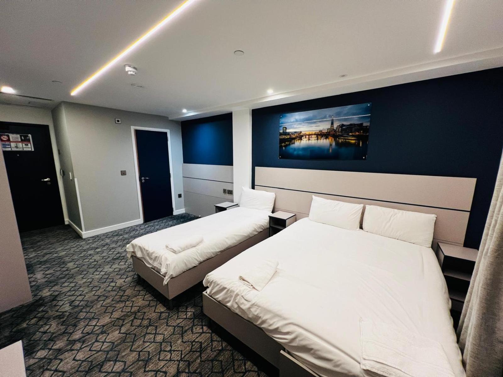Ilford Grand Hotel Стая снимка